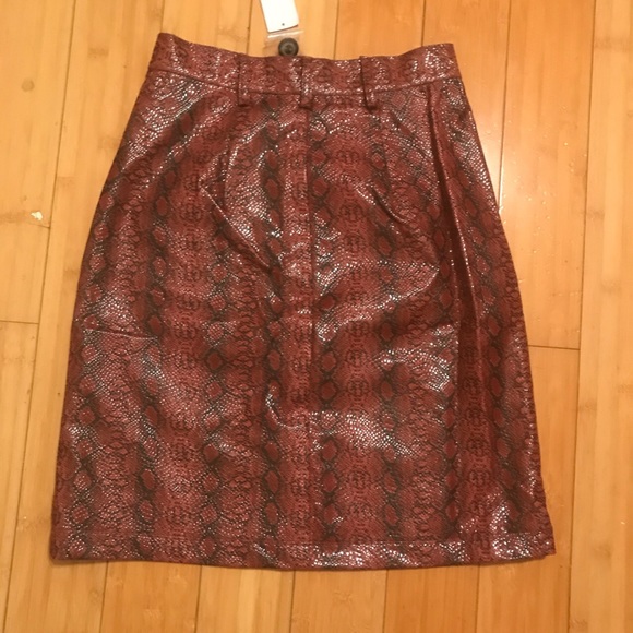 Urban Outfitters Faux Snakeskin Skirt NWT - Picture 2 of 3